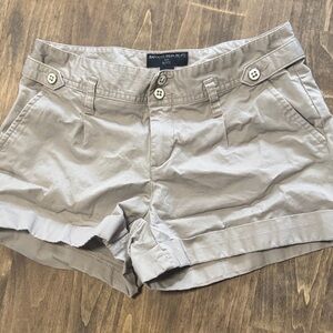 Banana Republic Women's Beige Cargo Shorts